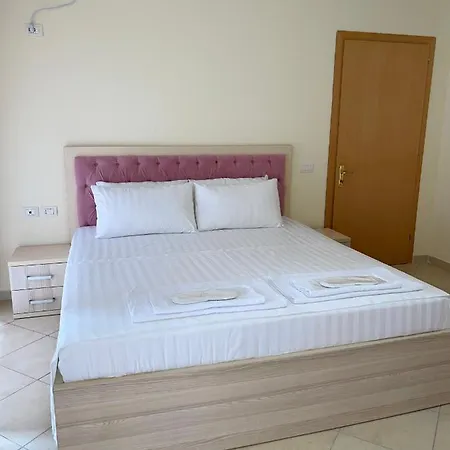 Beach House Rana E Hedhun *