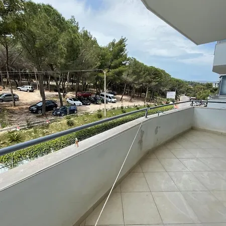 Апартаменты Beach House Rana E Hedhun *